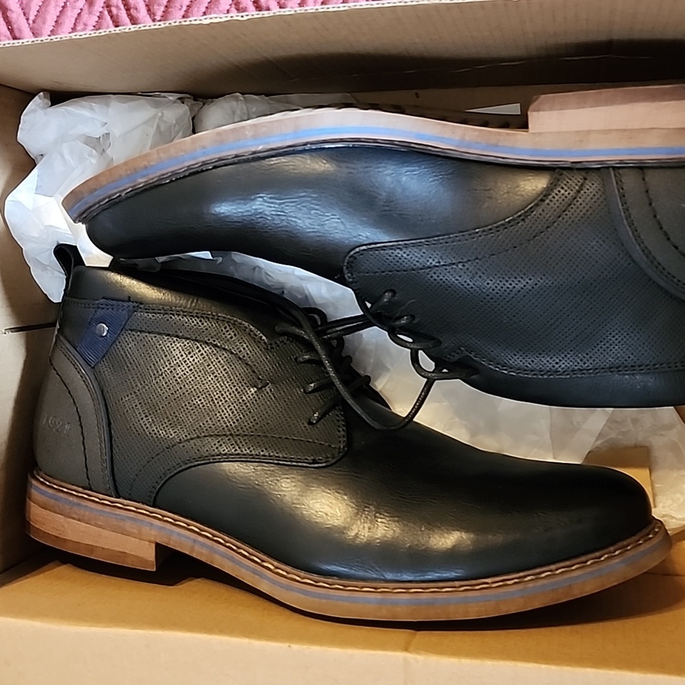 Freeman shoes